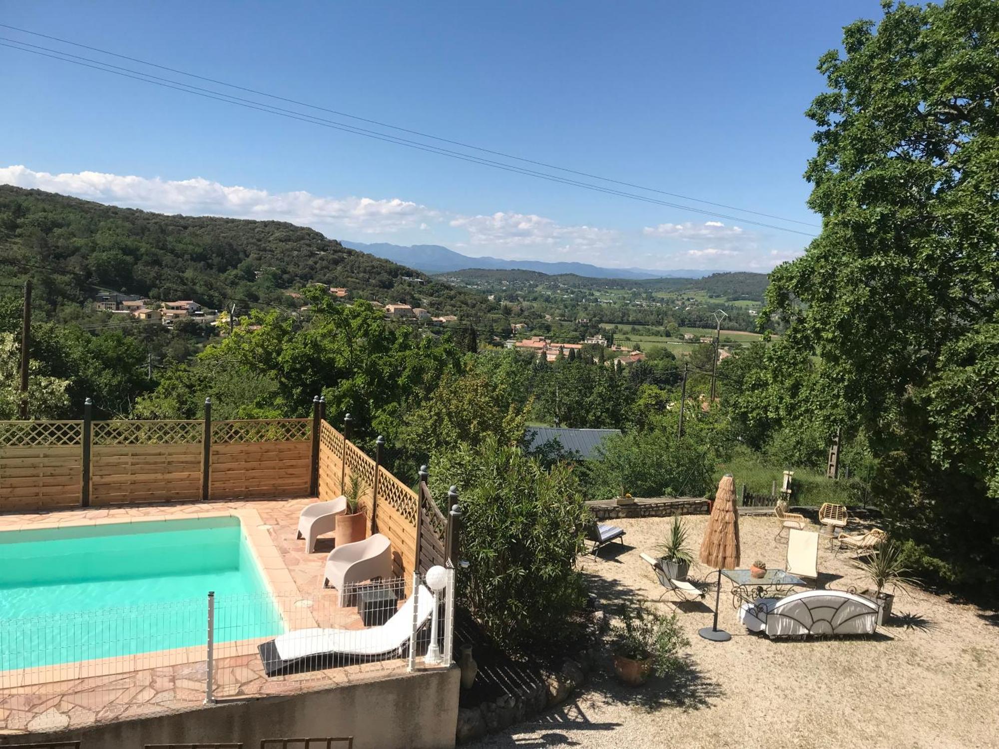 Gites Le Mas Du Vieux Chene Salavas Exteriör bild